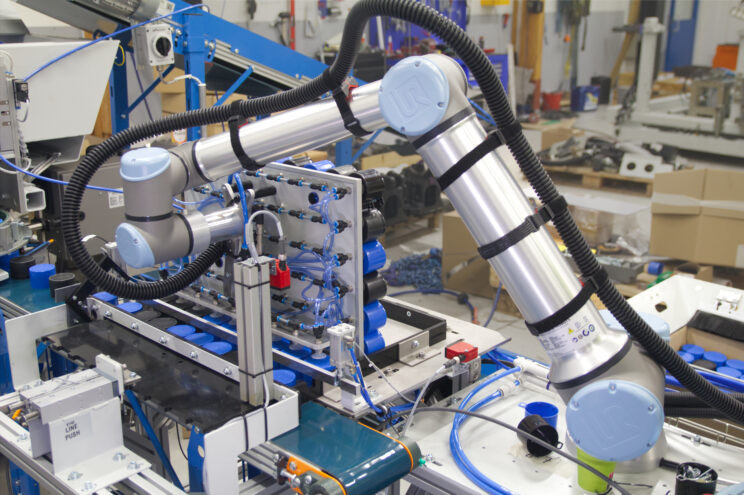 Automaattinen robottipakkaussolu